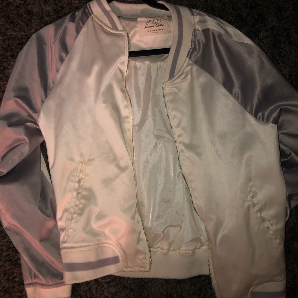 Never worn.